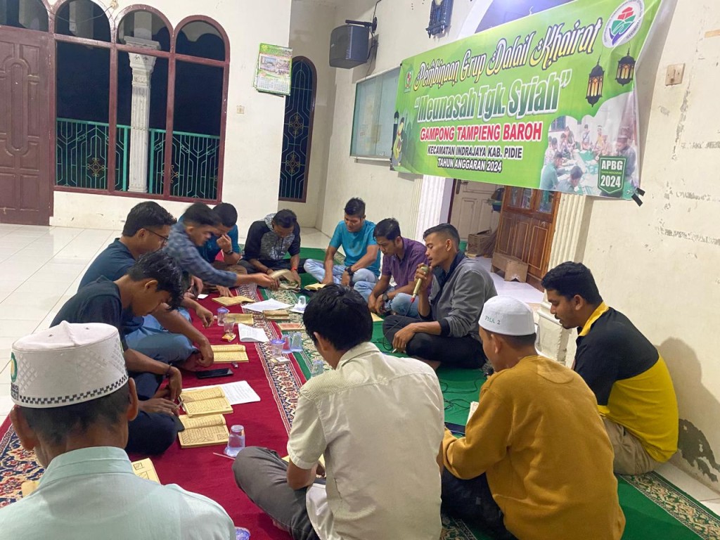Kegiatan Rutin Dalael Khairat Pemuda Gampong Tampieng Baroh Setiap Malam Kamis